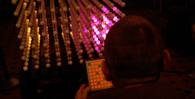 v and a - detail - monome - nova - squidsoup
